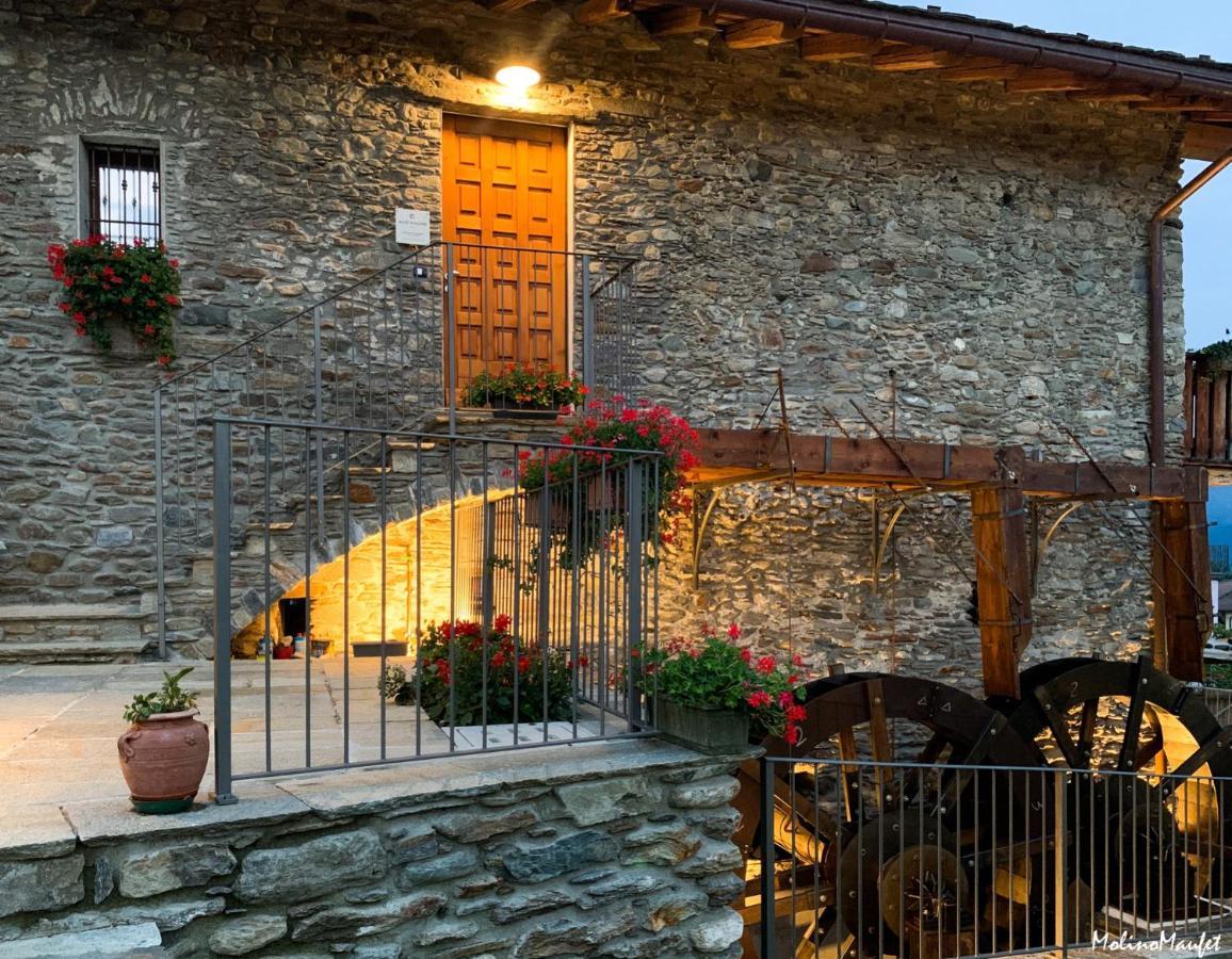 La Roggia - Molino Maufet Mühle - Patio on the garden Colico Exterior foto
